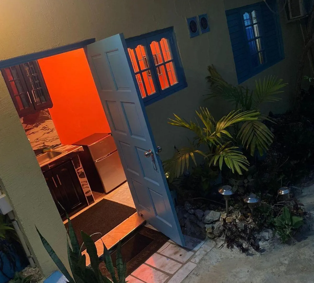 View And Comfort Montego Bay 0*,  Giamaica